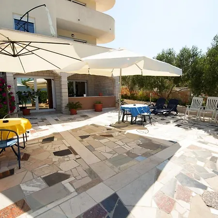 Appartement By The Sea Slatine, Ciovo - 1139